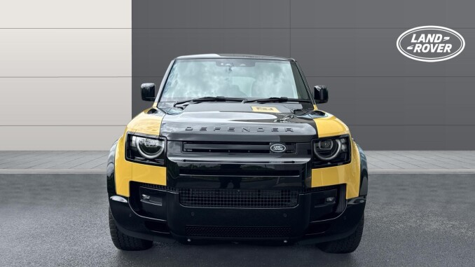 Land Rover Defender 3.0 D350 Trophy Edition Deep Sandglow 110 5dr Auto Diesel Estate - Image 7